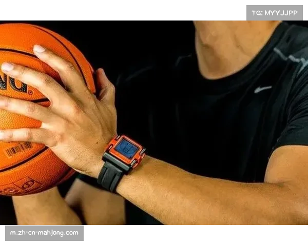 NBA测试智能篮球 追踪旋转角度与出手点 提升比赛分析精度 NBA测试智能篮球 追踪旋转角度与出手点 提升比赛分析精度